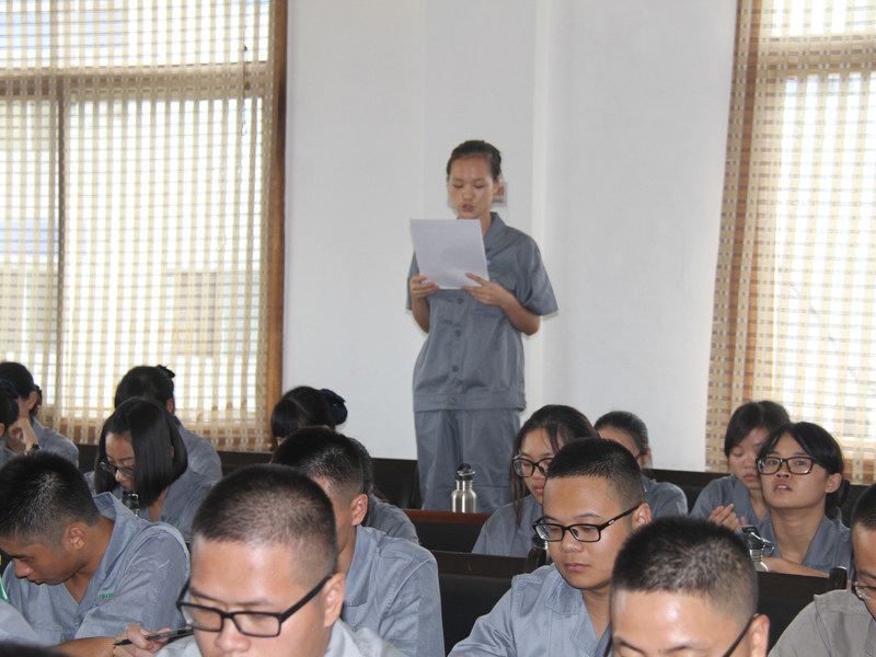 四川養殖豬廠家