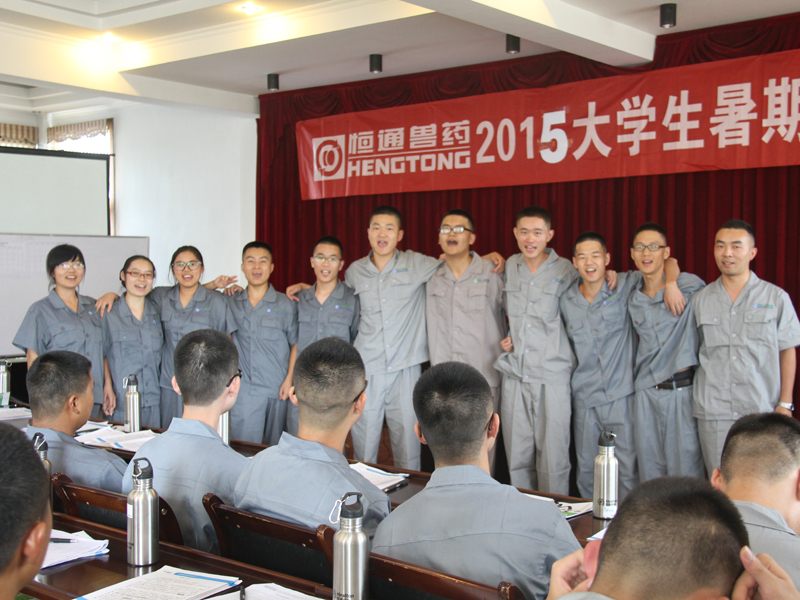 四川養殖豬廠家